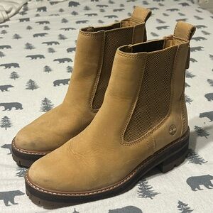 Timberland Women’s Tan Chelsea Boots (size:6.5)